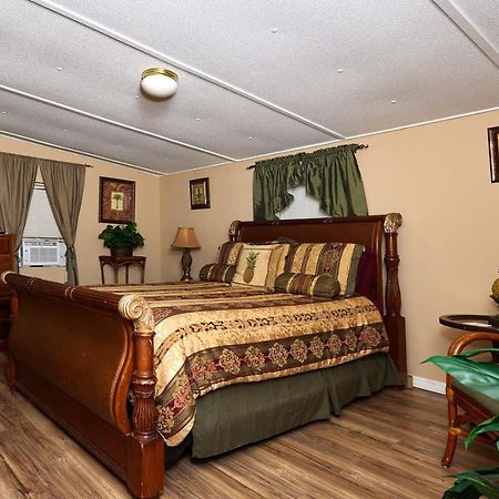 Room In Bb - Pleasant Days Bb Tropical Master Suite Homosassa Exterior foto